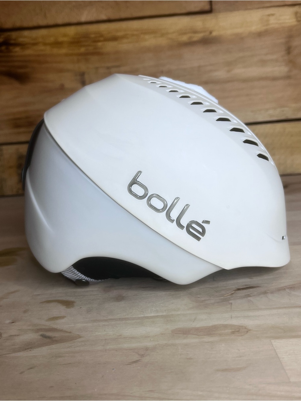 Bollé Synergy Ski Hybrid Helmet with Adjustable Ventilation Youth White